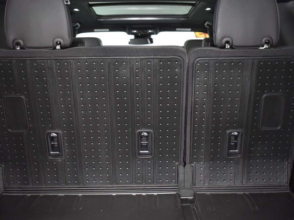 Used 2025 Chevrolet Tahoe RST w/ Comfort Package image 10