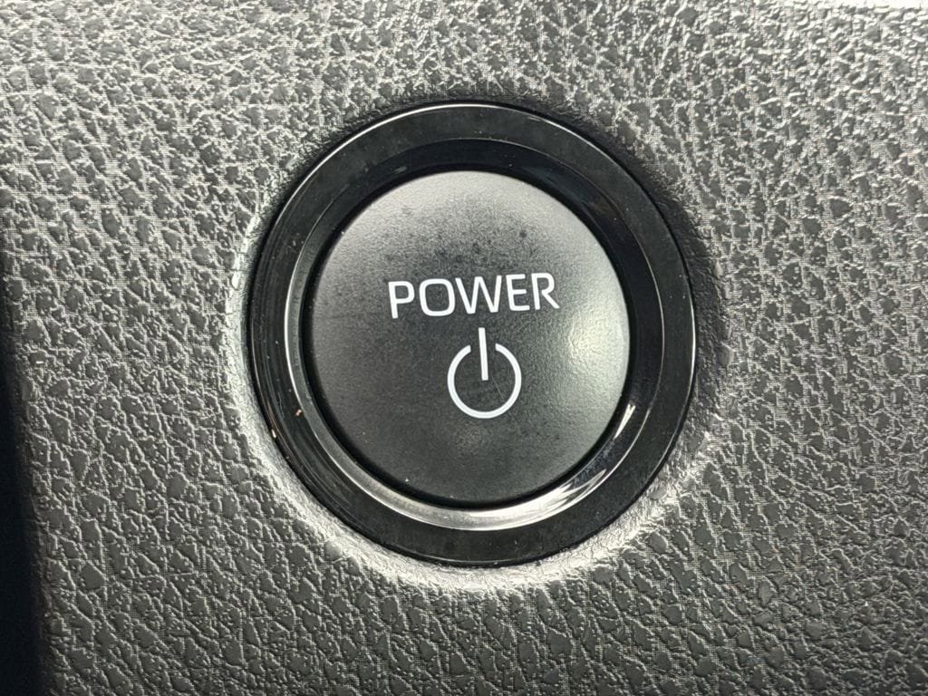 Used 2025 Toyota Camry LE FWD image 22
