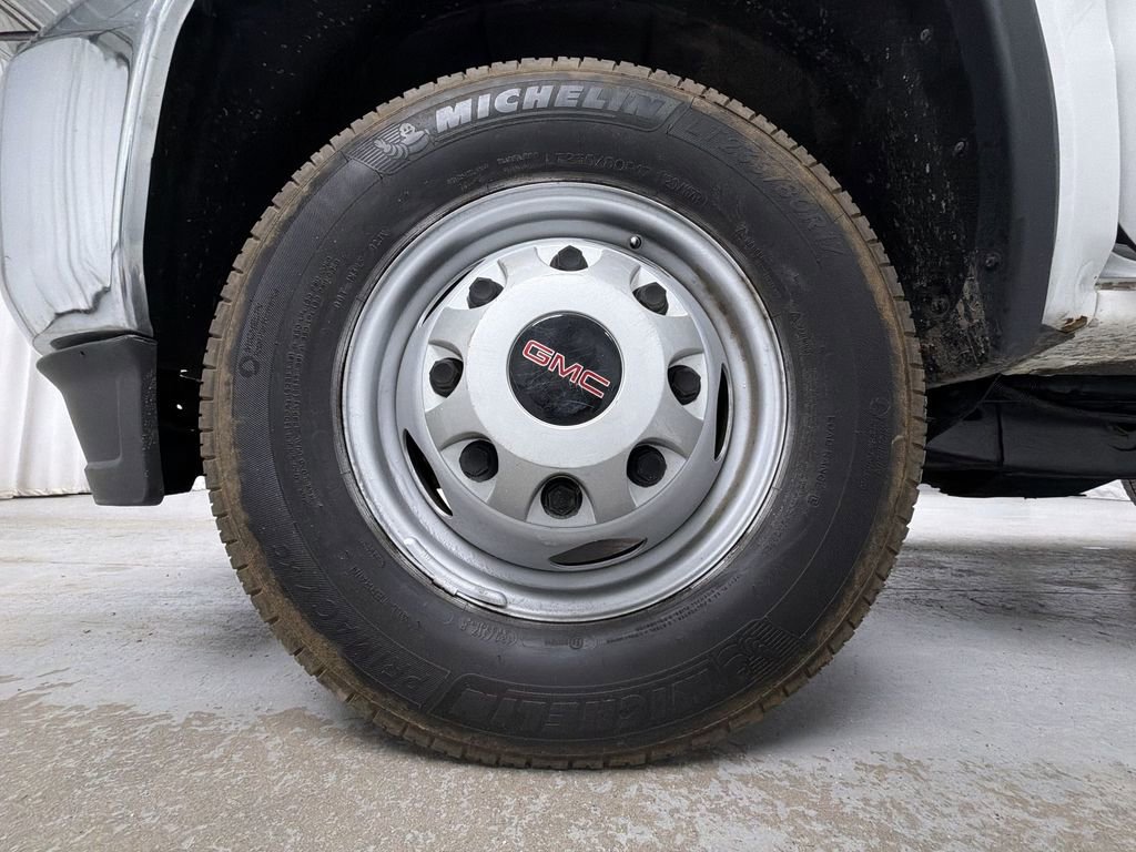 Used 2017 GMC Sierra 3500 4x4 Regular Cab w/ Sierra Convenience Package image 8