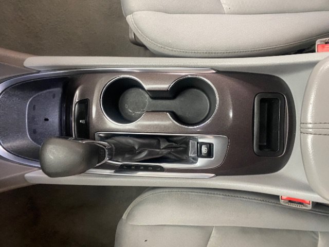 Used 2022 Chevrolet Malibu LT FWD image 23