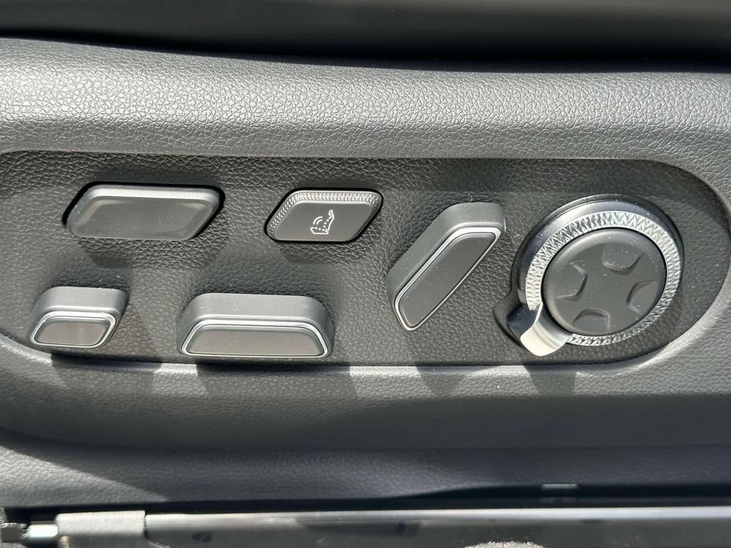 New 2024 Genesis GV60 Performance AWD/4WD image 18