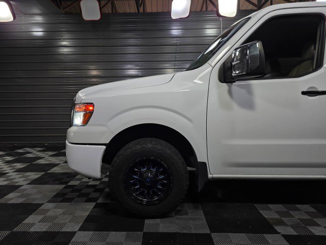 Used 2019 Nissan NV 3500 SL image 34