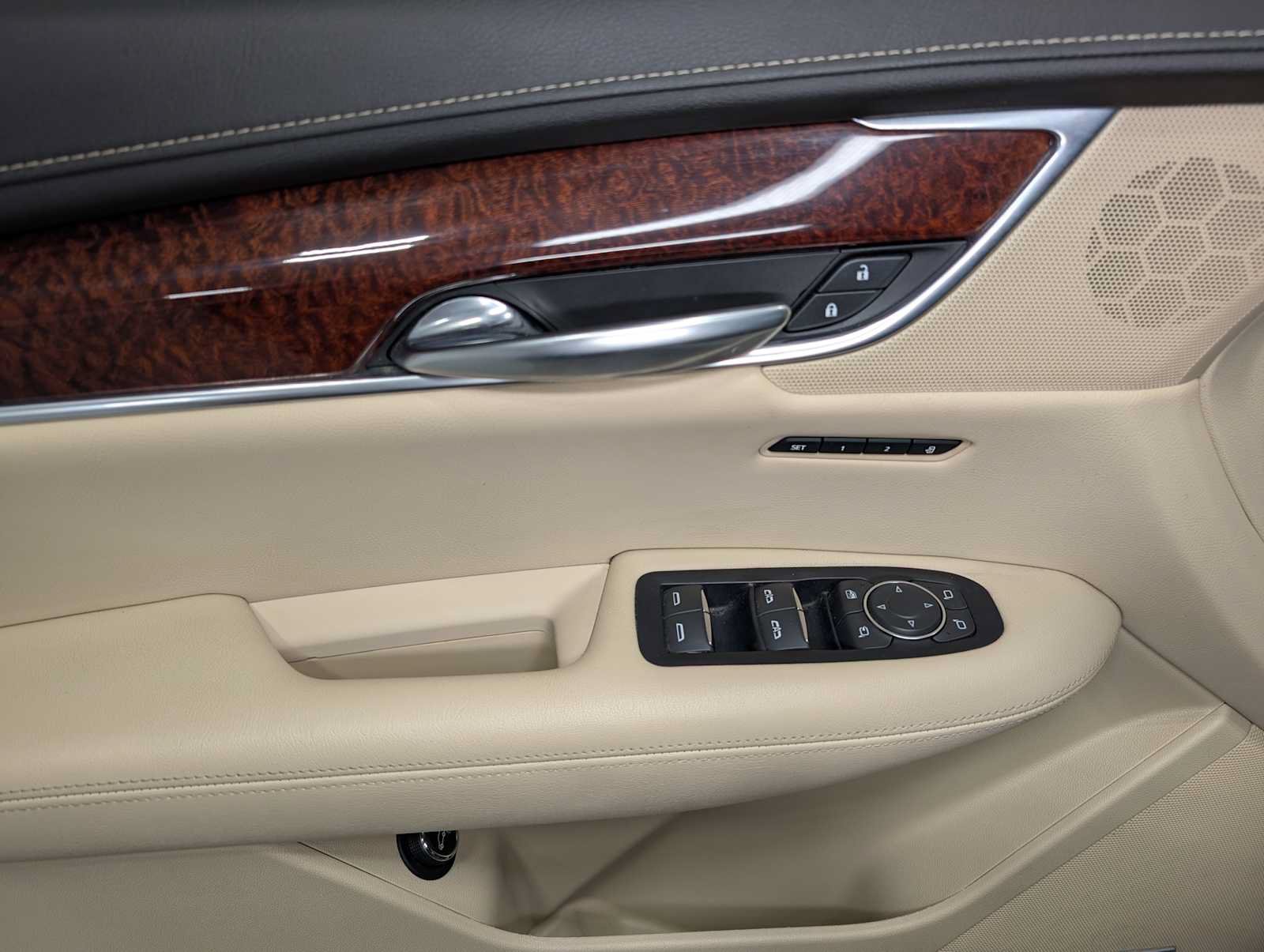 Used 2019 Cadillac XT5 Luxury AWD/4WD image 38