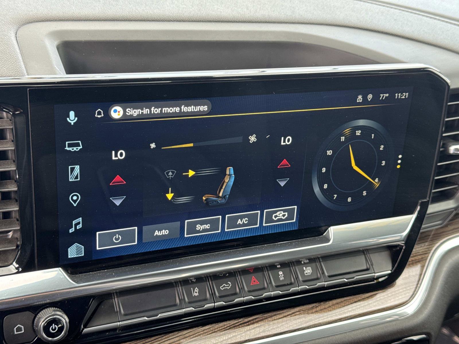 Used 2025 Chevrolet Silverado 2500 LT w/ Convenience Package image 15