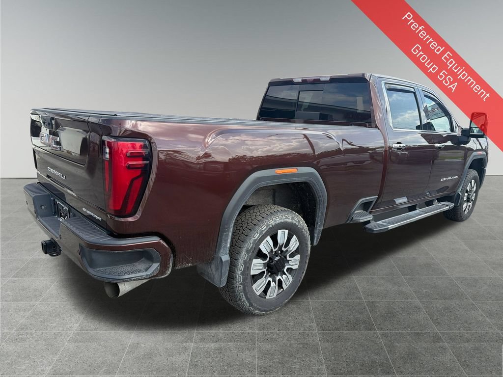 Used 2024 GMC Sierra 3500 Denali w/ Technology Package AWD/4WD image 6