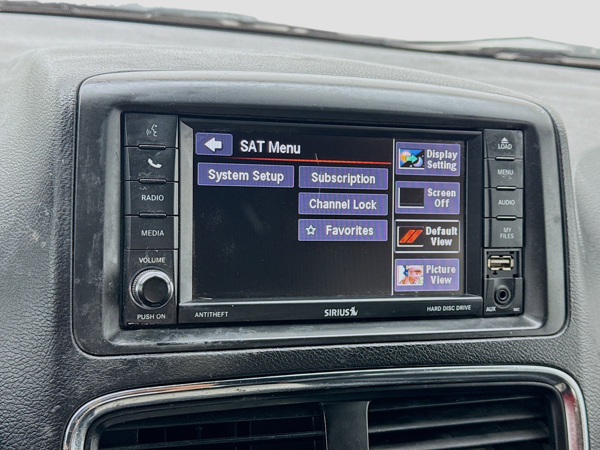 Used 2019 Dodge Grand Caravan SXT image 9