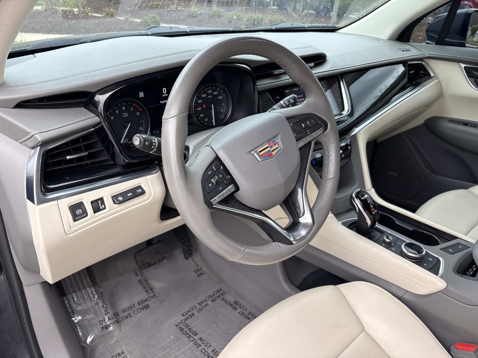 Used 2021 Cadillac XT6 Premium Luxury image 18
