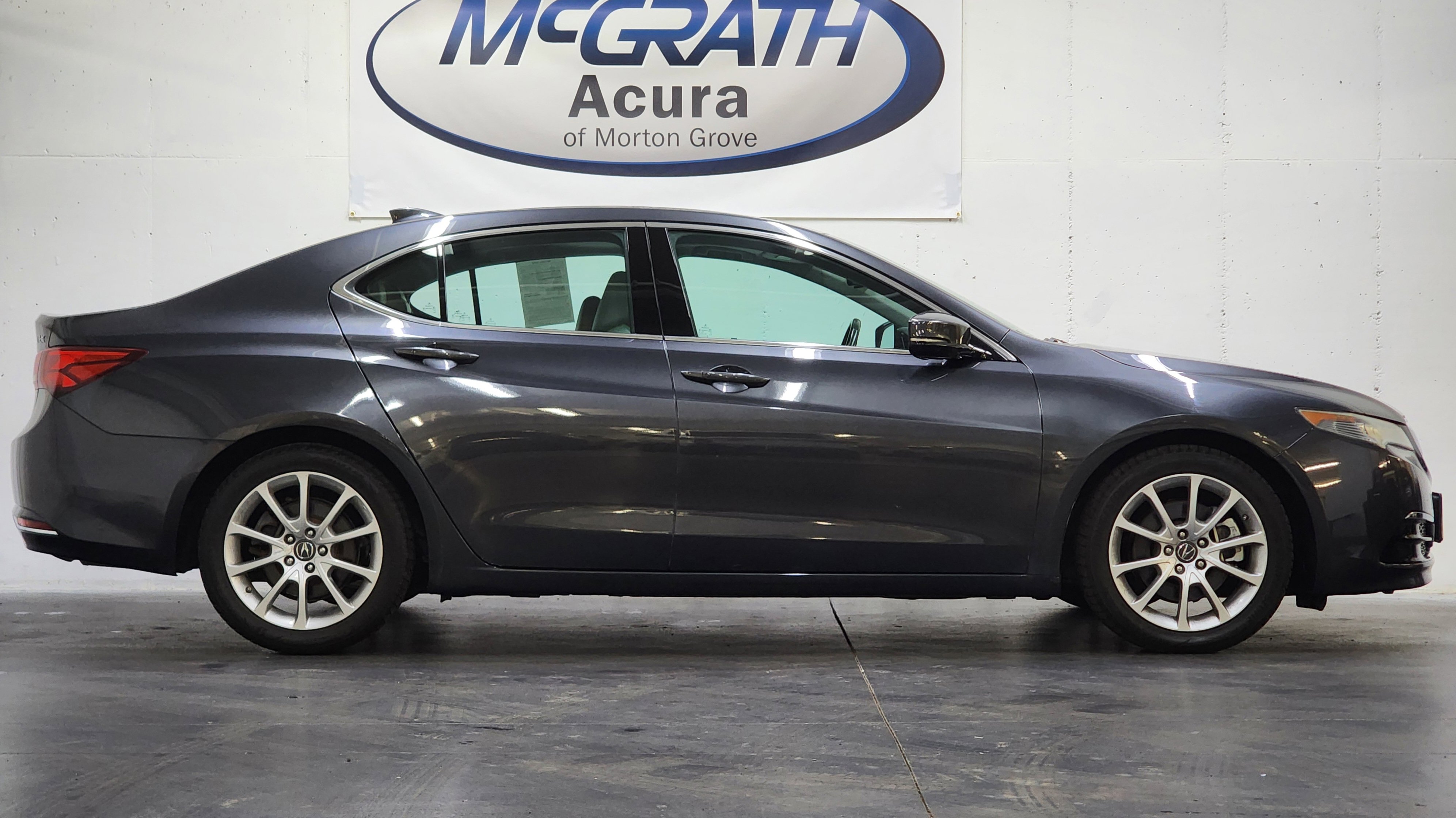 Used 2016 Acura TLX V6 FWD image 3