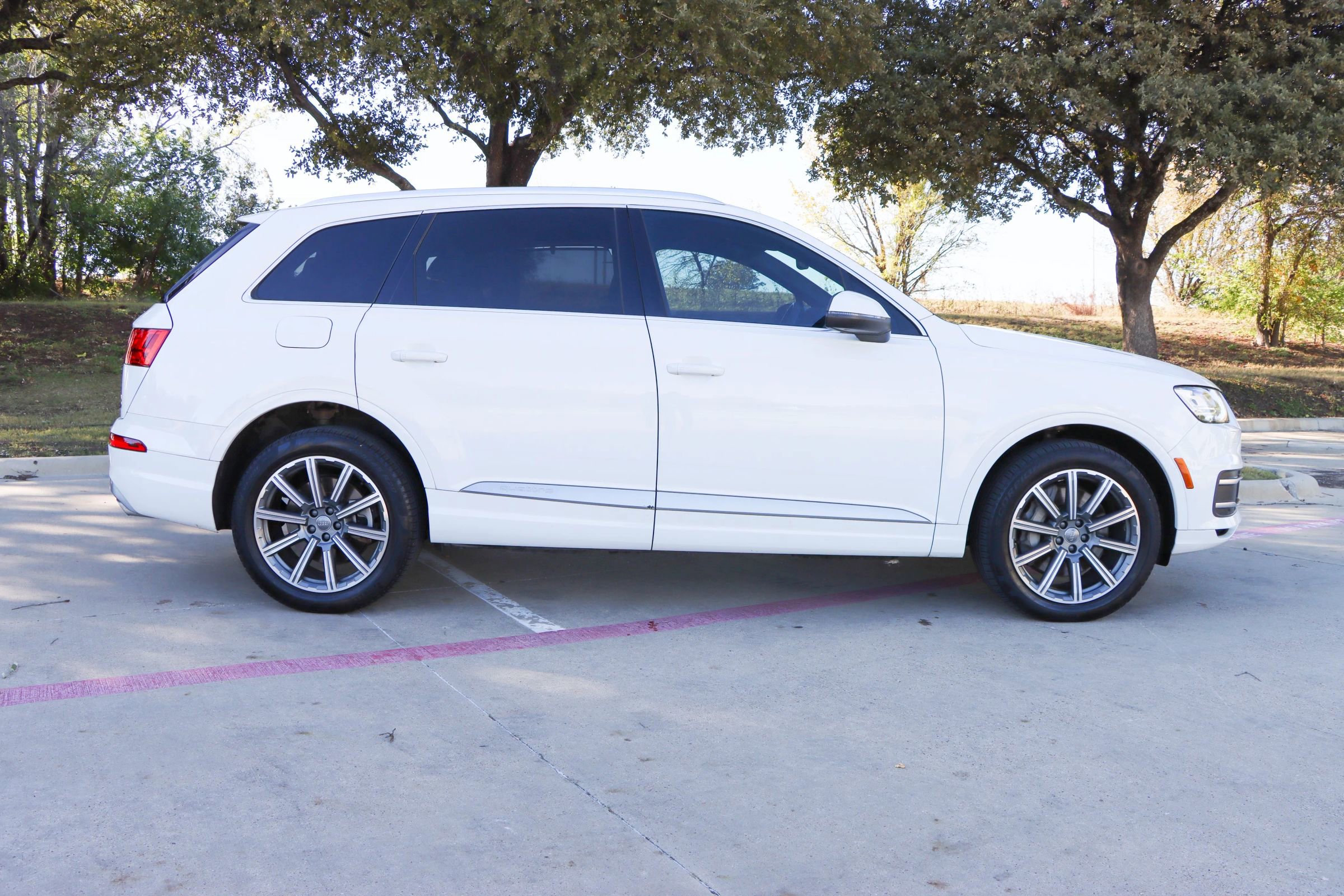 Used 2018 Audi Q7 3.0T Prestige w/ Prestige Package image 8