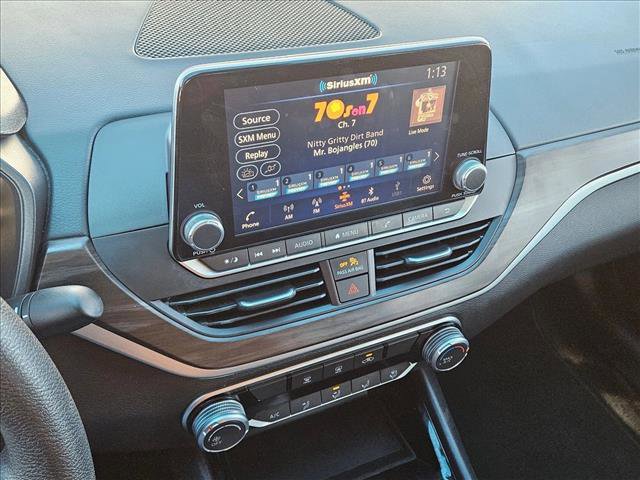 Used 2024 Nissan Altima 2.5 SV image 13