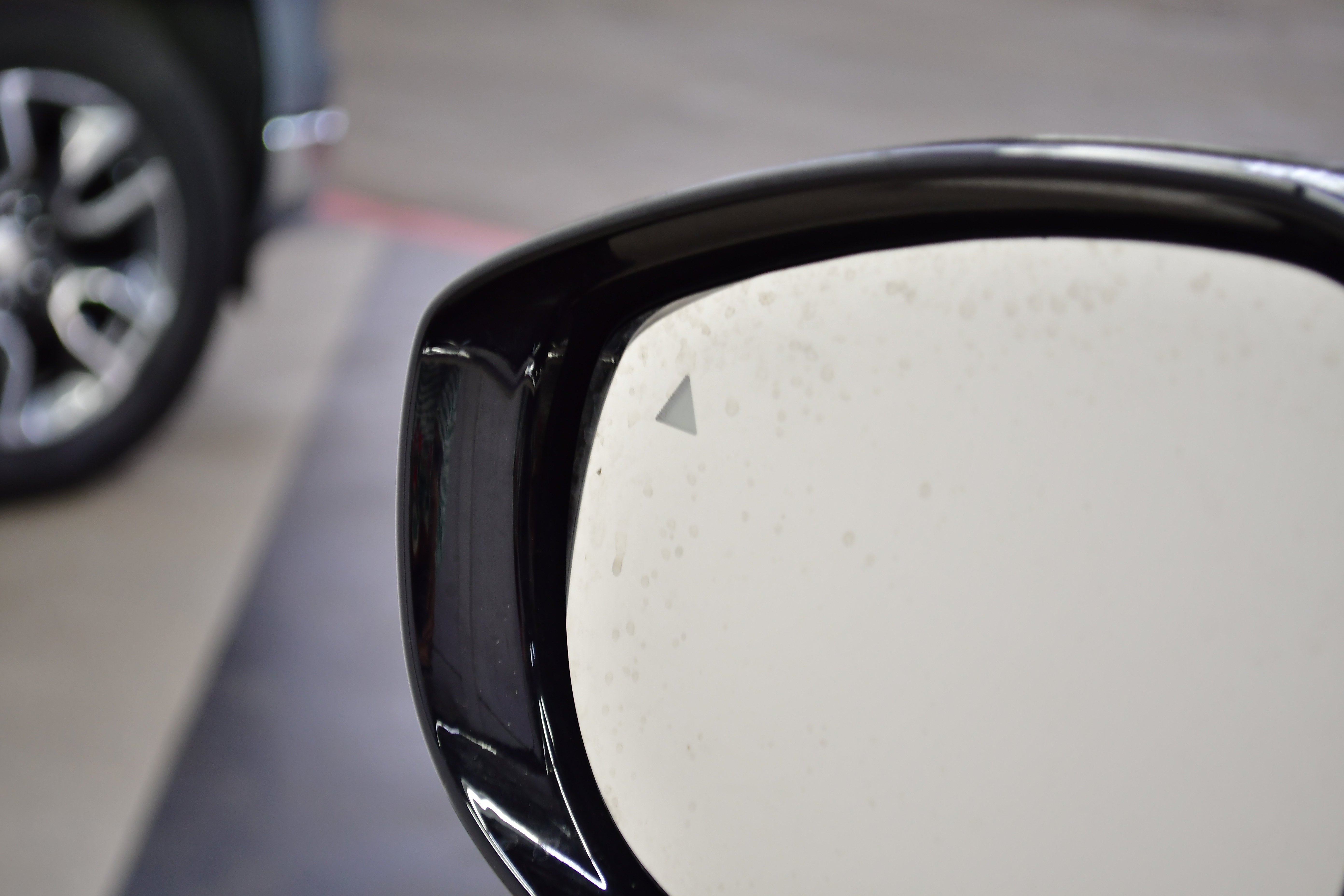 Used 2024 Chrysler Pacifica Touring-L image 15