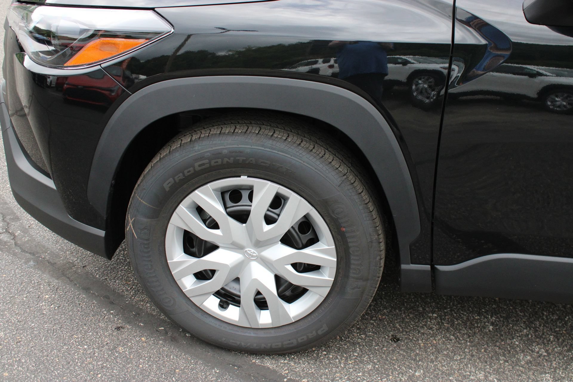 New 2026 Toyota Corolla Cross L AWD/4WD image 12