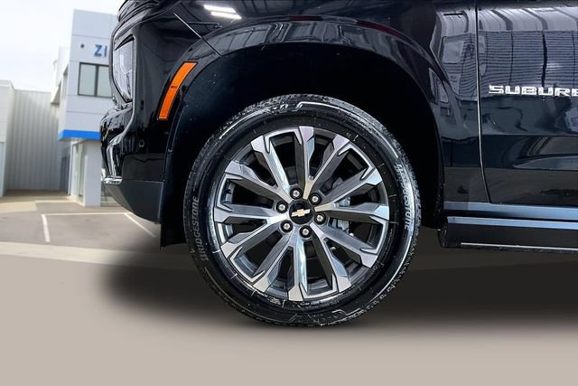 New 2026 Chevrolet Suburban High Country AWD/4WD image 13