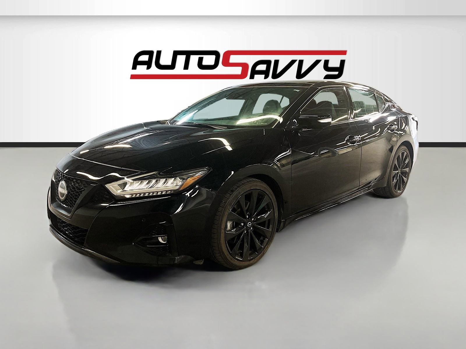 Used 2023 Nissan Maxima SR w/ Sport Mat Group image 3