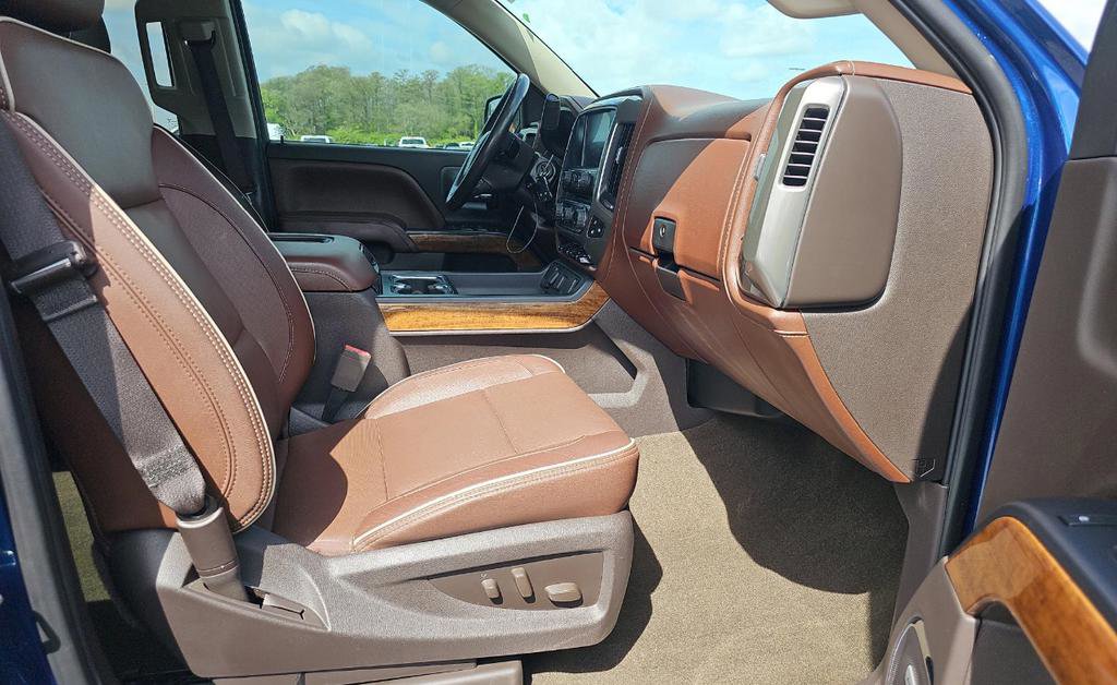 Used 2018 Chevrolet Silverado 1500 High Country AWD/4WD image 17