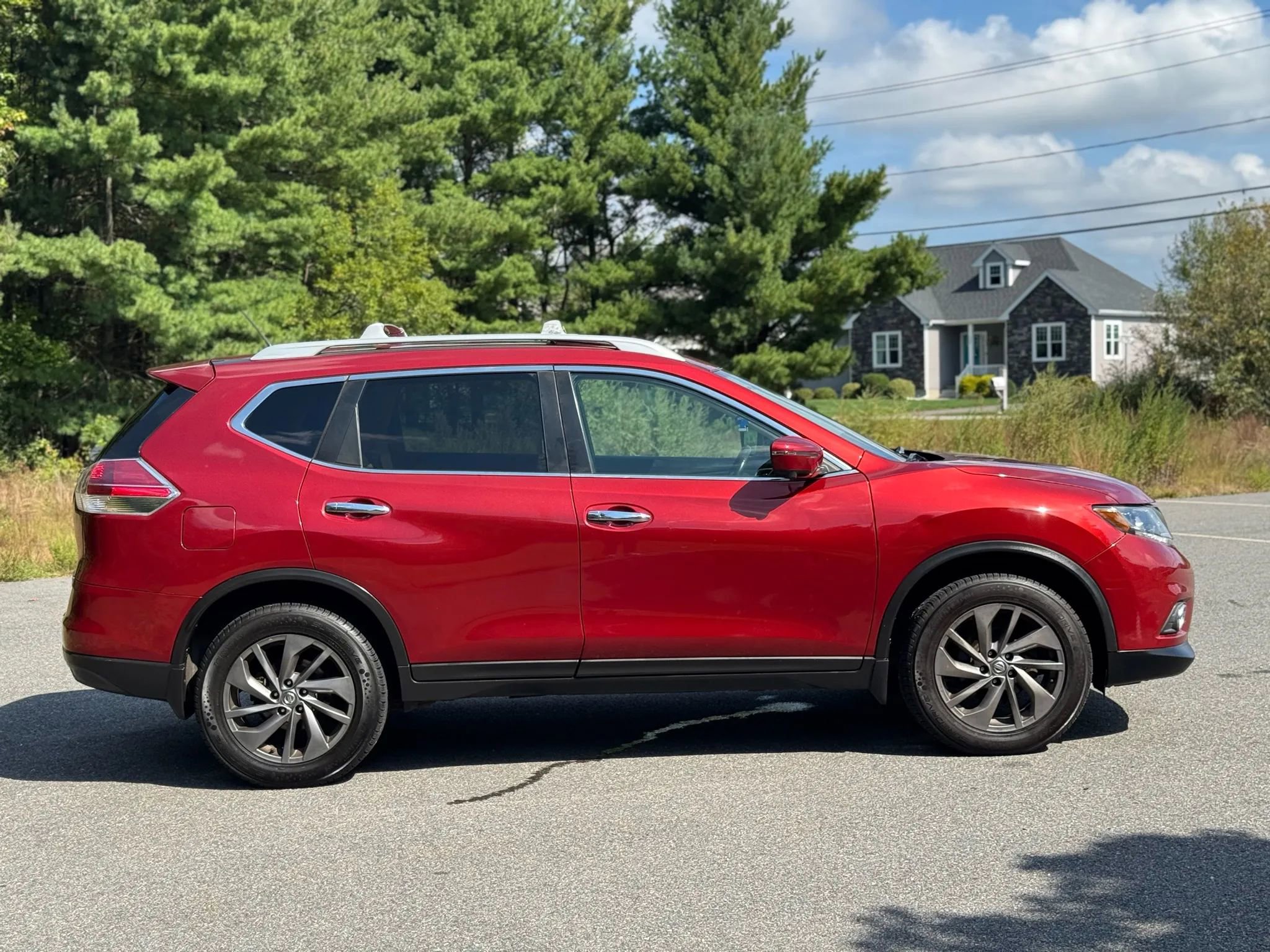 Used 2016 Nissan Rogue SL w/ SL Premium Package image 5
