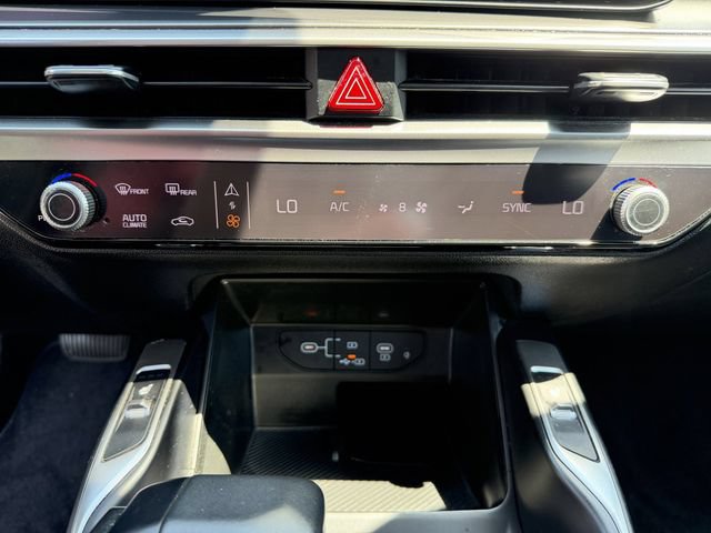 Used 2024 Kia Sorento S w/ Panoramic Sunroof Package FWD image 19