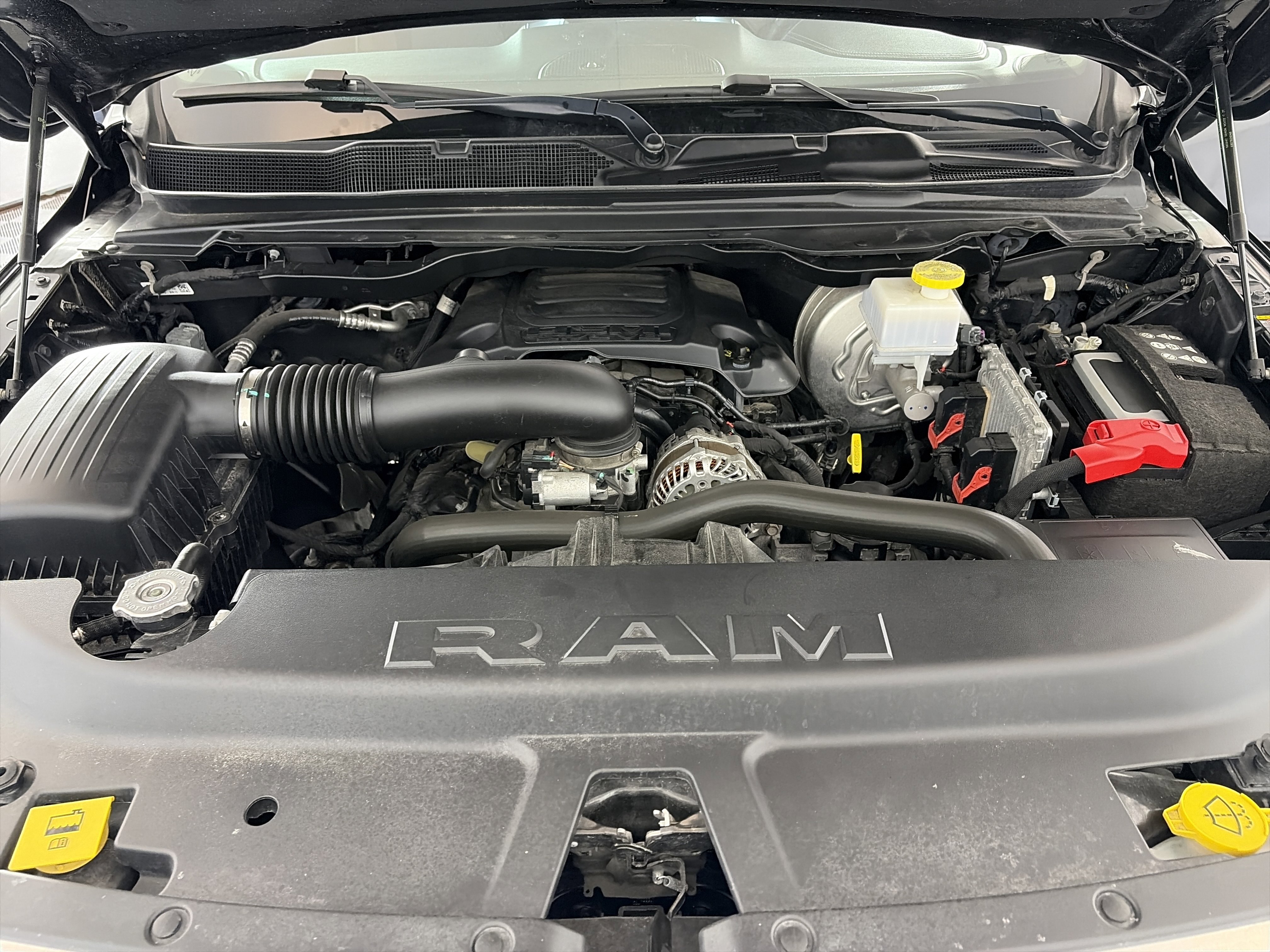 Used 2022 RAM 1500 Laramie image 11
