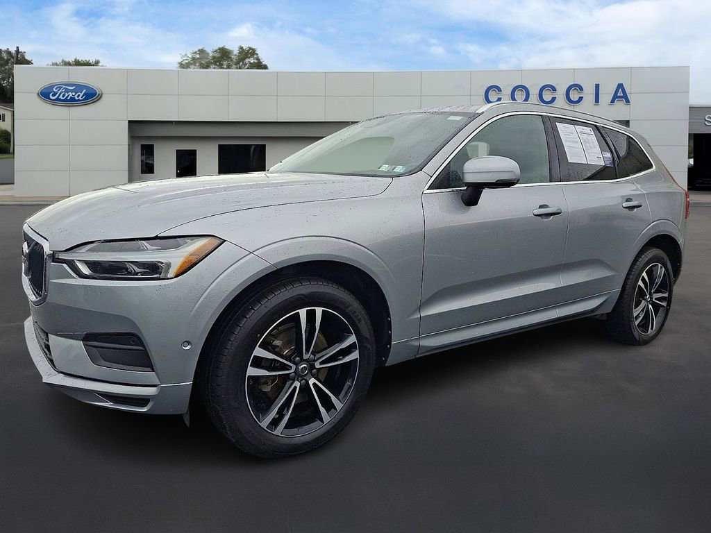 Used 2018 Volvo XC60 T5 Momentum w/ Vision Package AWD/4WD image 1