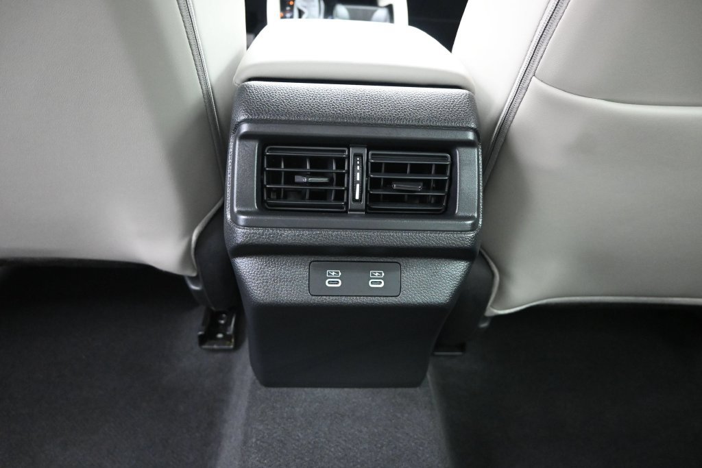 Used 2025 Honda Accord EX-L image 19