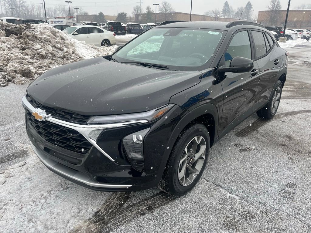 New 2026 Chevrolet Trax LT w/ Driver Confidence Package image 3