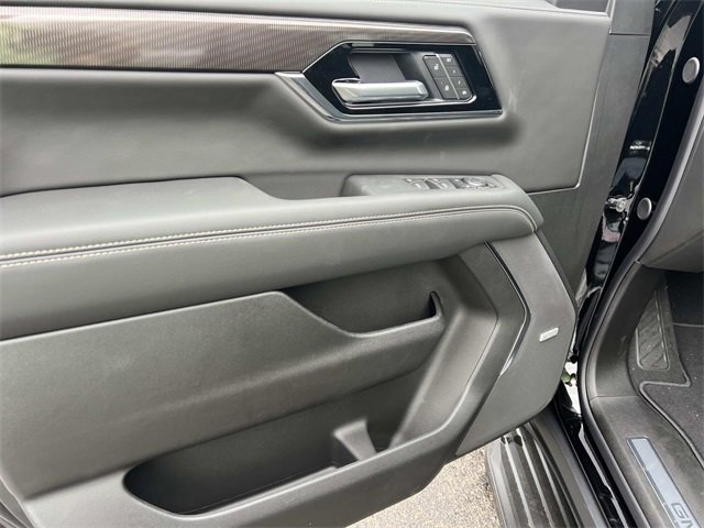 New 2026 GMC Yukon Elevation image 19