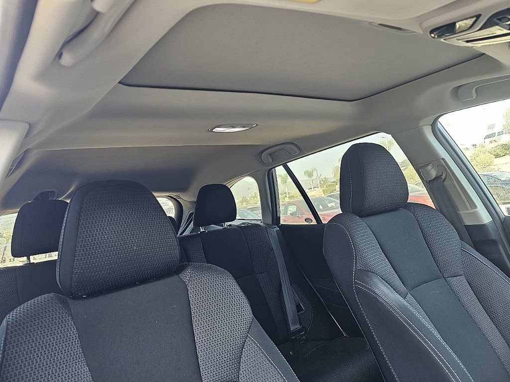 Used 2023 Subaru Outback Premium image 10