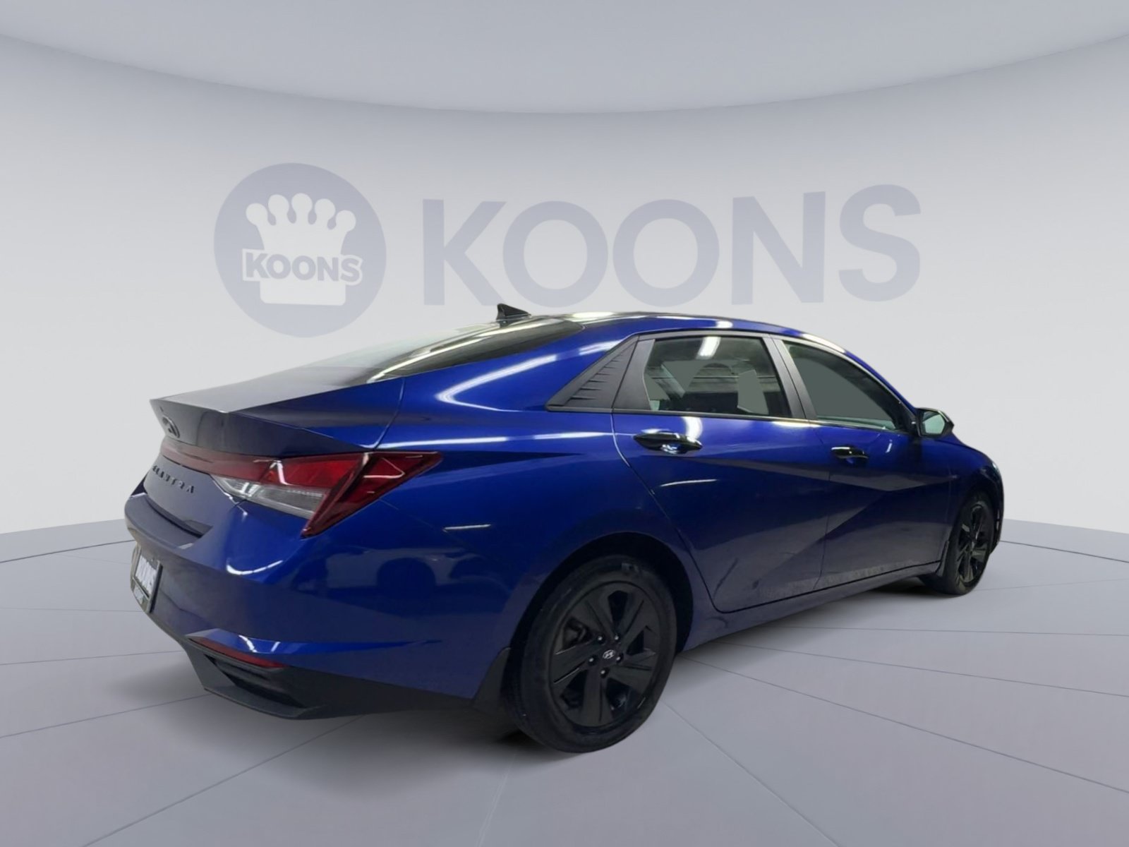 Used 2023 Hyundai Elantra SEL FWD image 11