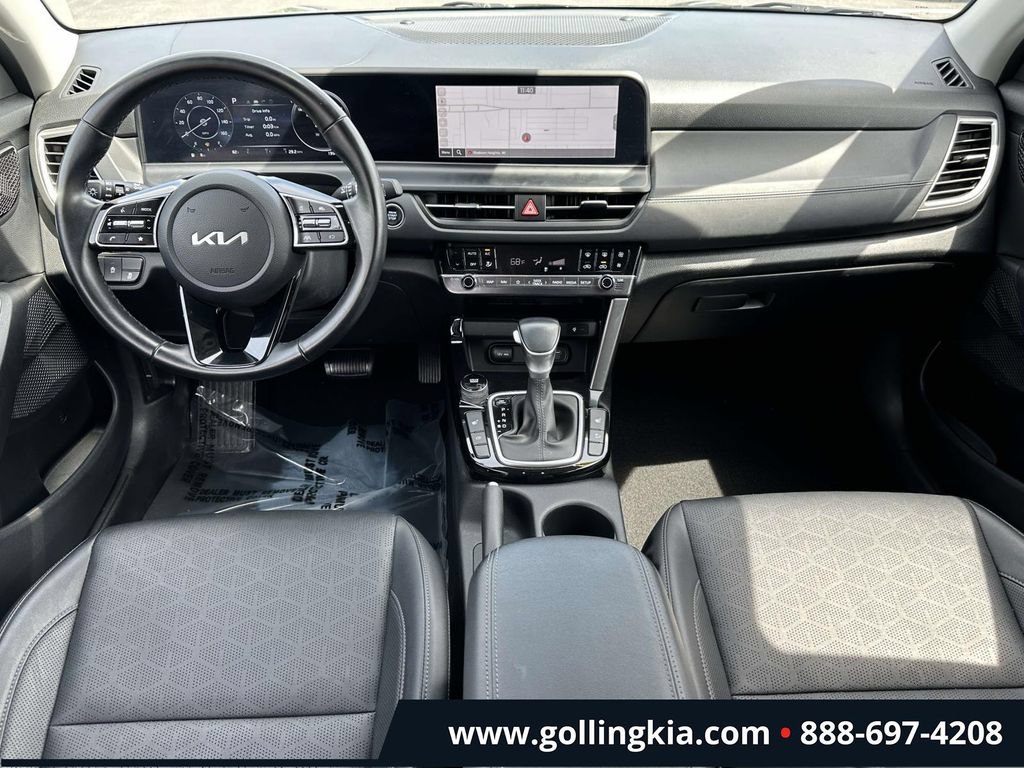 Certified 2024 Kia Seltos EX FWD image 11
