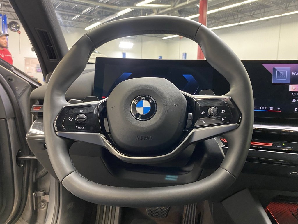 Used 2024 BMW 530i image 23