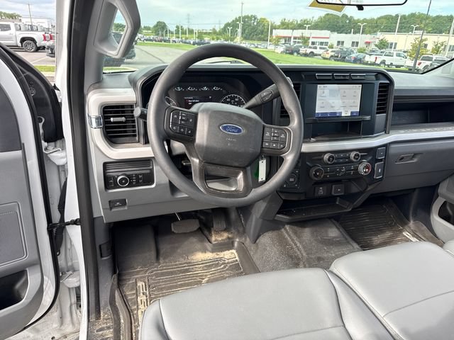 Used 2023 Ford F350 XL w/ Snow Plow Prep Package AWD/4WD image 23