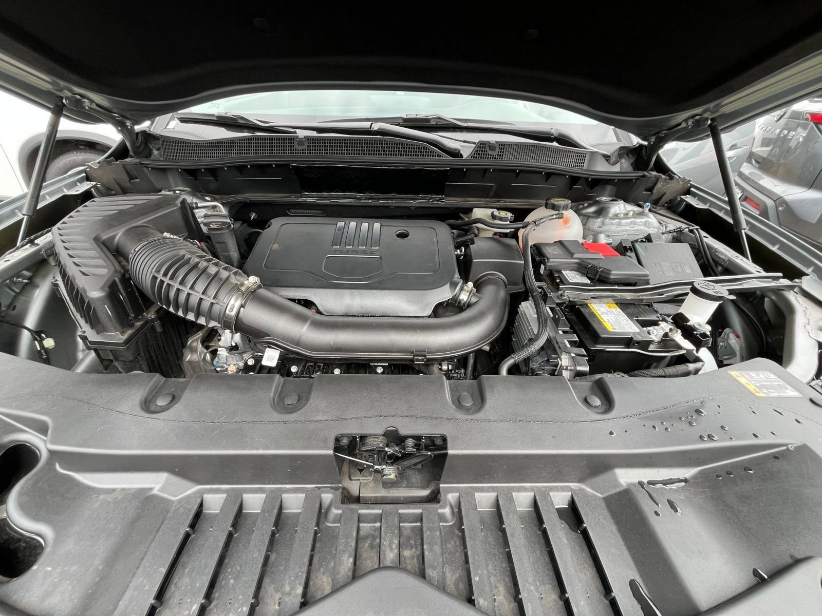 Used 2025 Chevrolet Blazer LT image 33