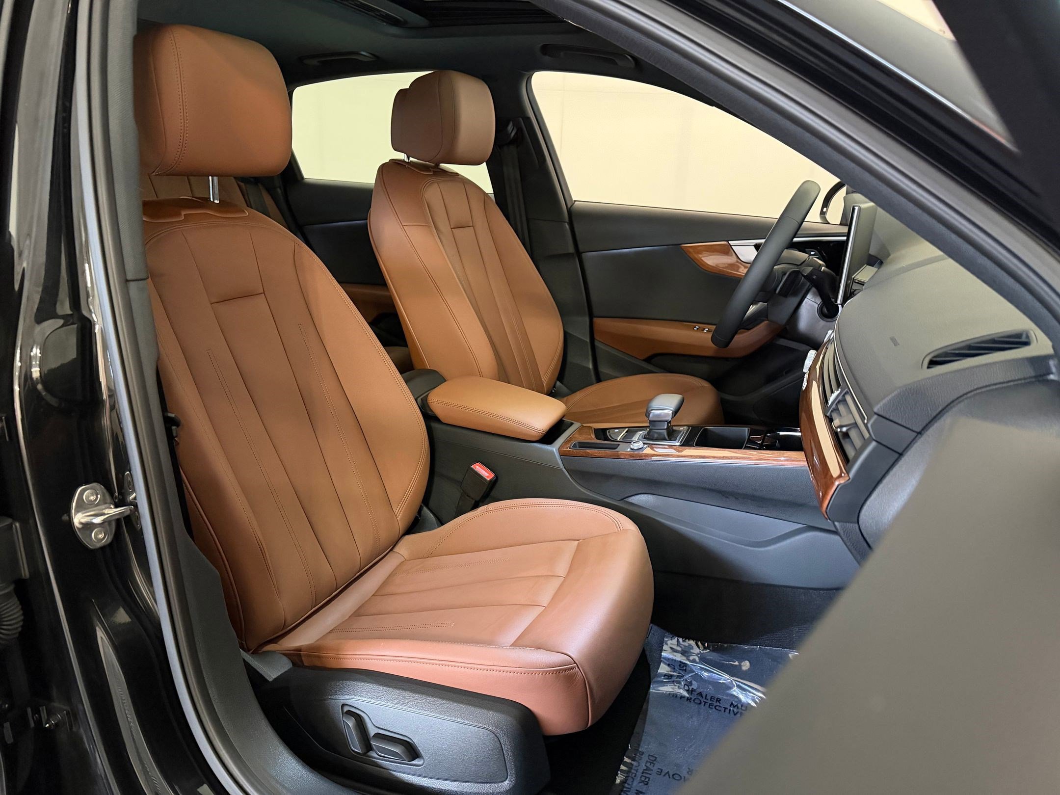 Used 2025 Audi A4 2.0T Premium w/ Convenience Package image 33