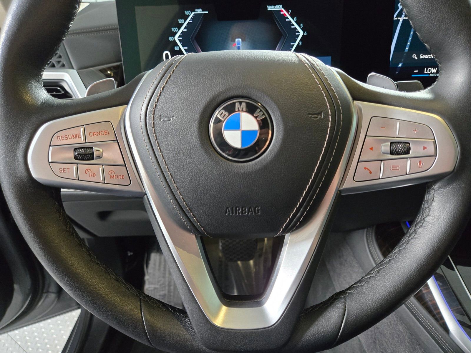 Used 2024 BMW X7 xDrive40i w/ Parking Assistance Package image 24