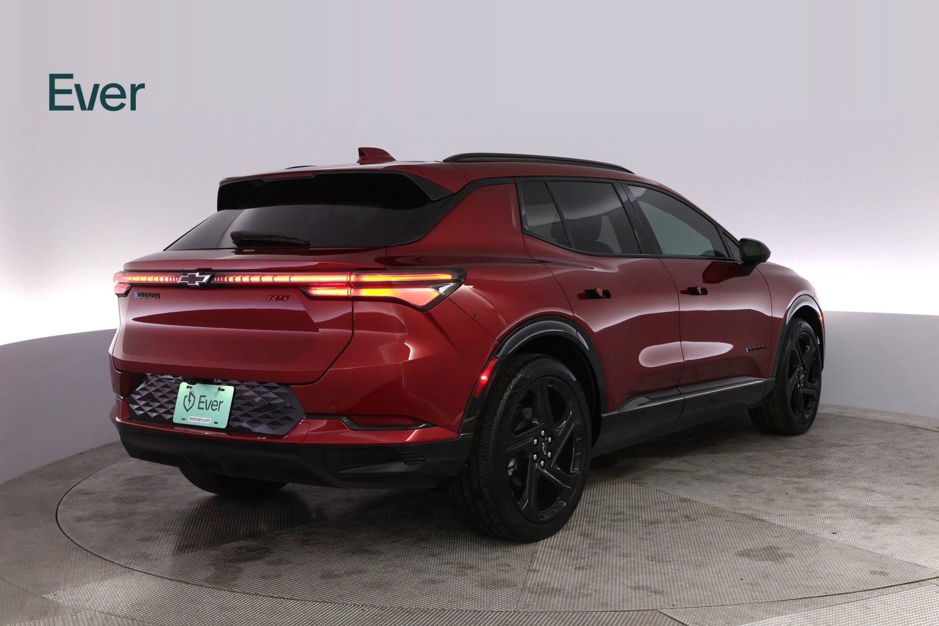 Used 2024 Chevrolet Equinox EV RS FWD image 3