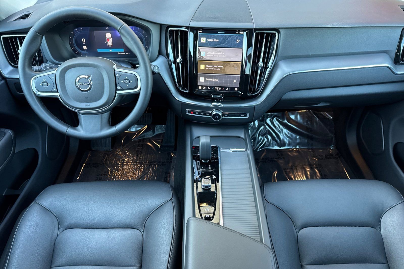 Used 2025 Volvo XC60 B5 Core w/ Protection Package Premier image 14