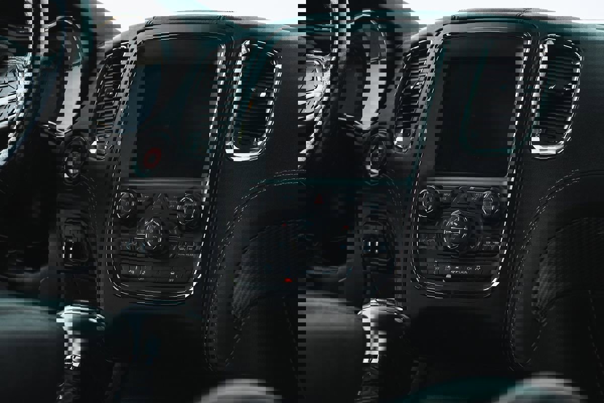 Used 2020 Dodge Durango SRT w/ Premium Interior Group image 30