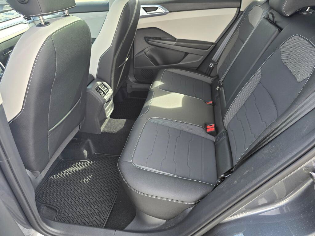 New 2026 Volkswagen Taos SE AWD/4WD image 34