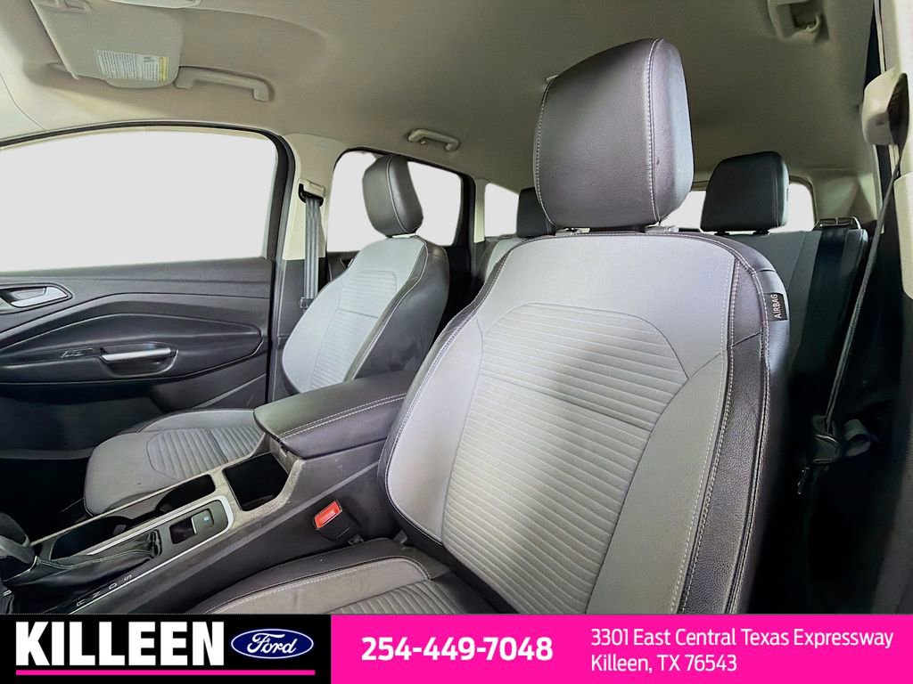 Used 2019 Ford Escape SE image 10