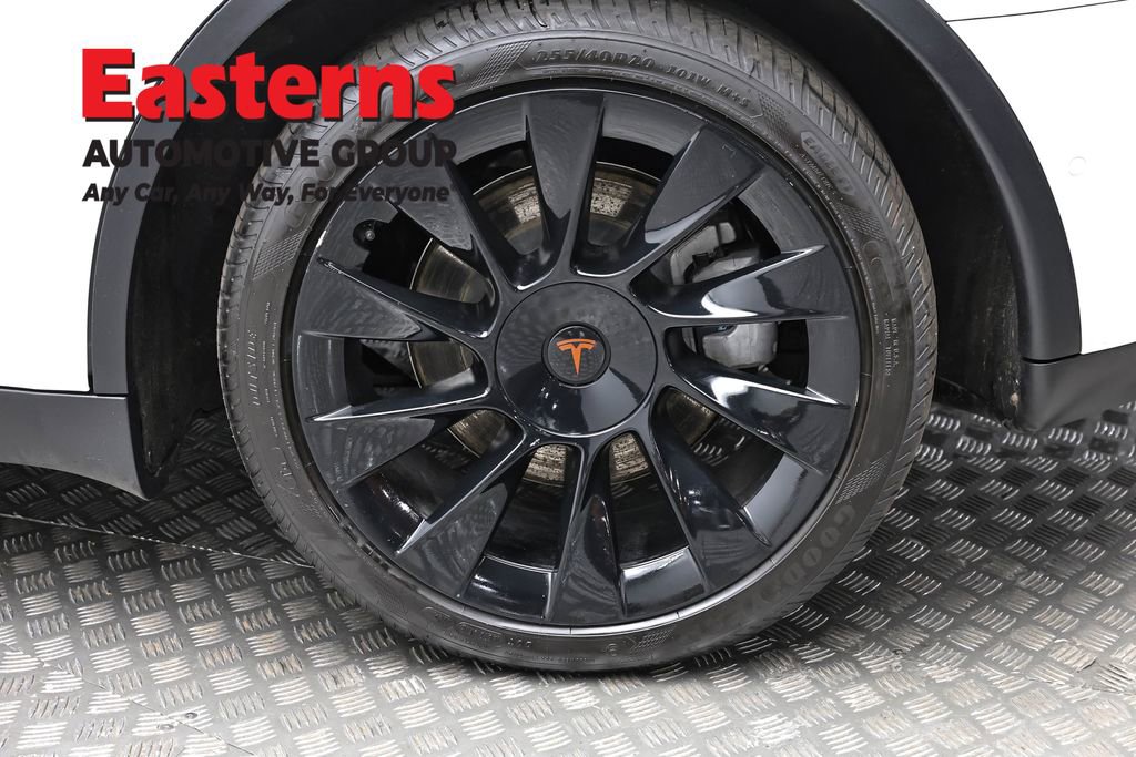 Used 2020 Tesla Model Y Long Range image 8