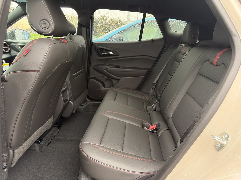 New 2026 Chevrolet Trax RS w/ Sunroof Package FWD image 23