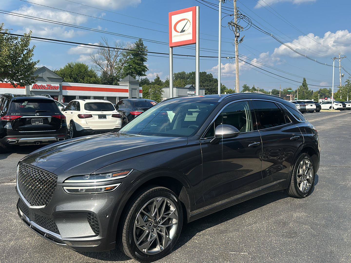 Used 2022 Genesis GV70 2.5T w/ Advanced Package AWD/4WD image 6