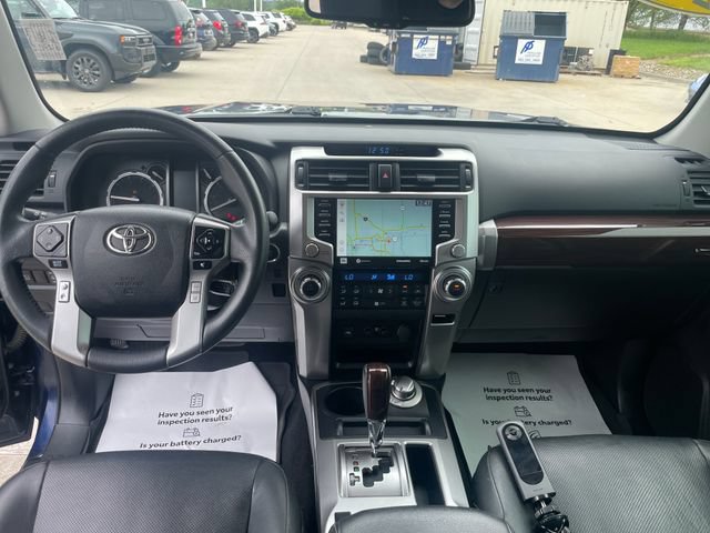 Used 2022 Toyota 4Runner Limited AWD/4WD image 37