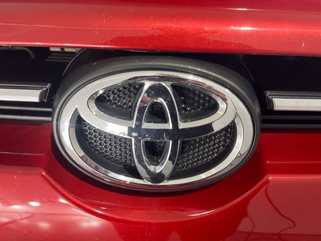 Used 2022 Toyota 4Runner SR5 AWD/4WD image 31