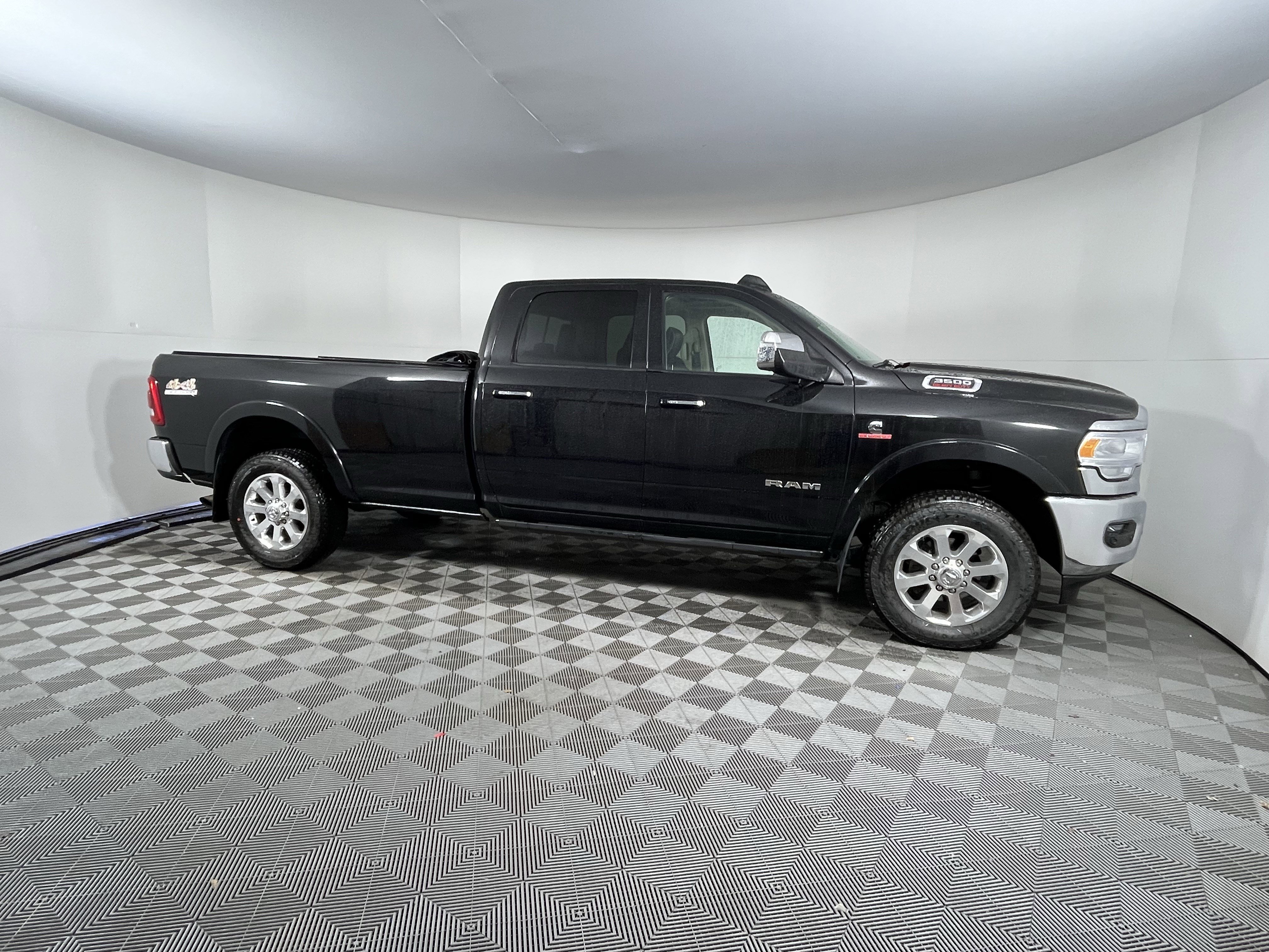 Used 2020 RAM 3500 Laramie image 5
