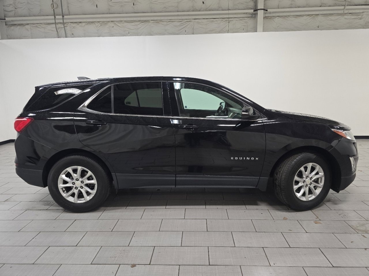 Used 2018 Chevrolet Equinox LT image 17