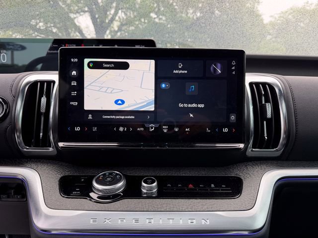 Used 2025 Ford Expedition Tremor AWD/4WD image 15