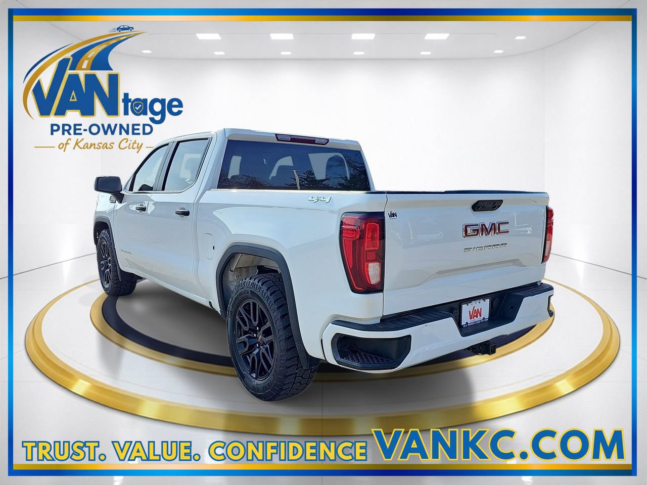 Certified 2024 GMC Sierra 1500 Pro w/ Graphite Edition image 9