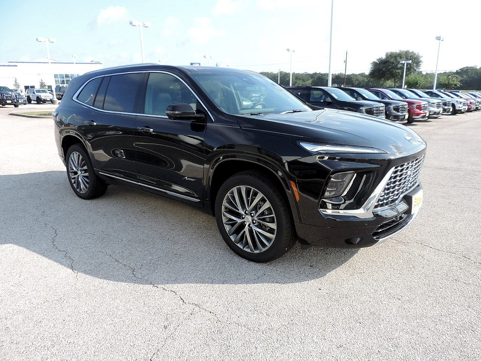 New 2025 Buick Enclave Avenir w/ Super Cruise Package image 3