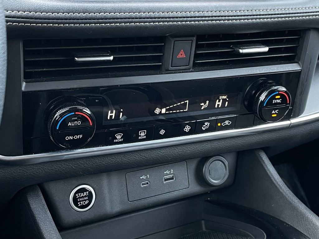 Used 2023 Nissan Rogue SV image 19